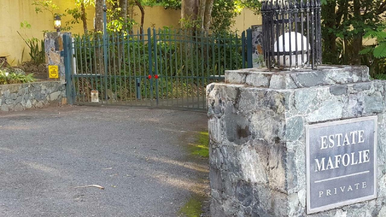 שארלוט אמלי The Cottage At Villa Indigo מראה חיצוני תמונה